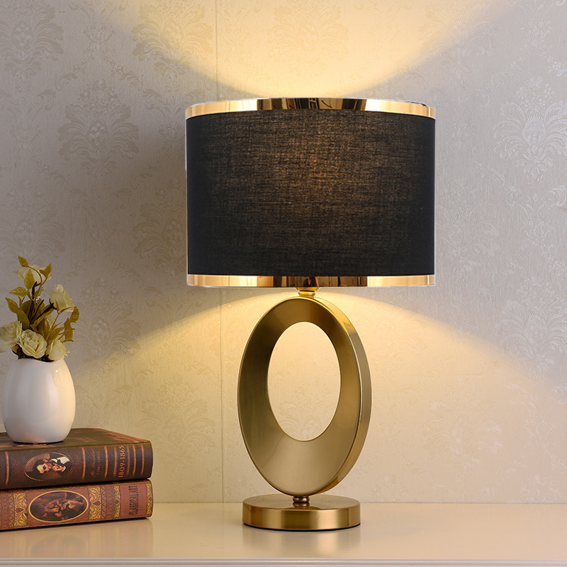 北欧風ライトラグジュアリー小型デスクランプ寝室リビングルーム - Lighting Decor Bedroom のレビューと価格